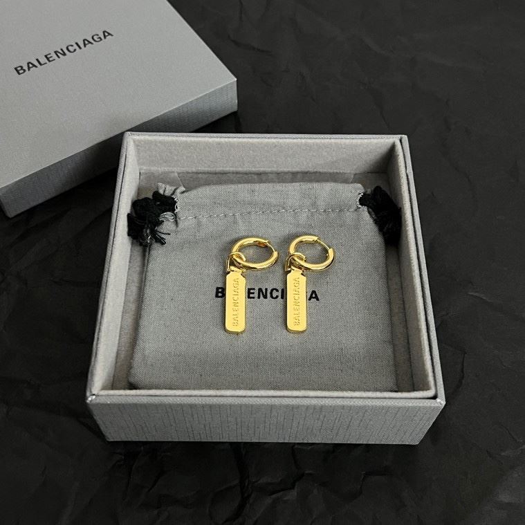 Ba*len*cia*ga earrings